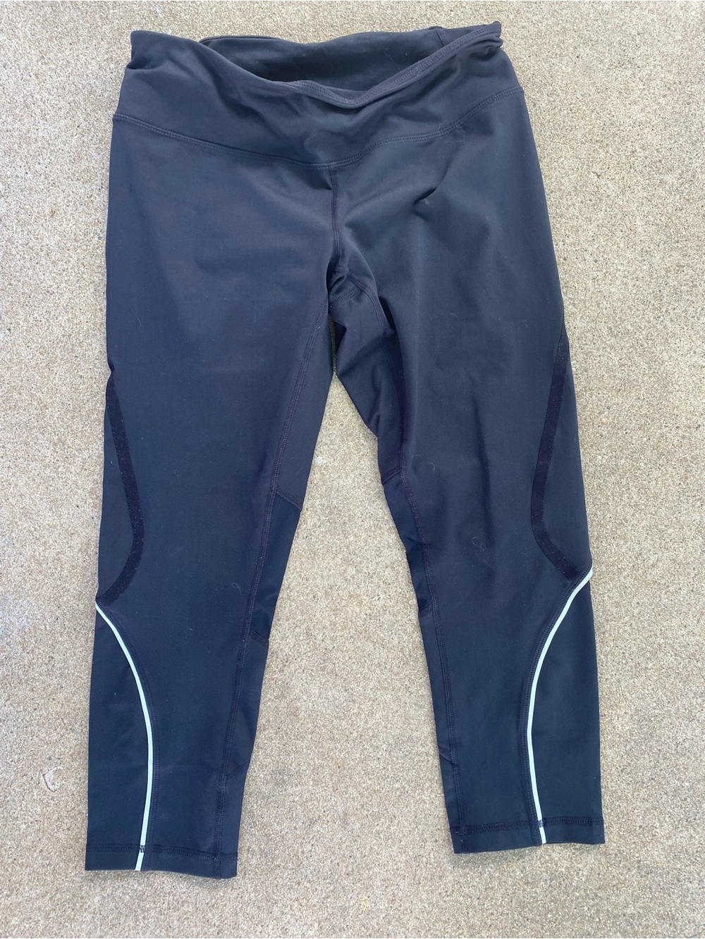 Zella Black Cropped Leggings with Reflective Trim